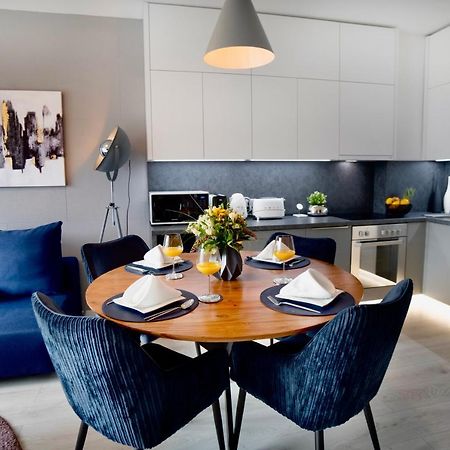 Suiteangel - Luxury Design Condo With Free Garage Budapest Exterior photo